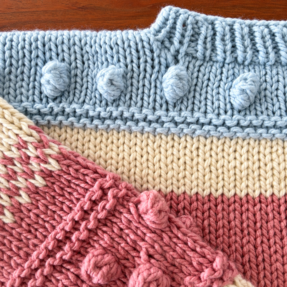 Curso Digital Fluor Pop Sweater - Aprende a tejer un sweater a palillos (PDF + videos)